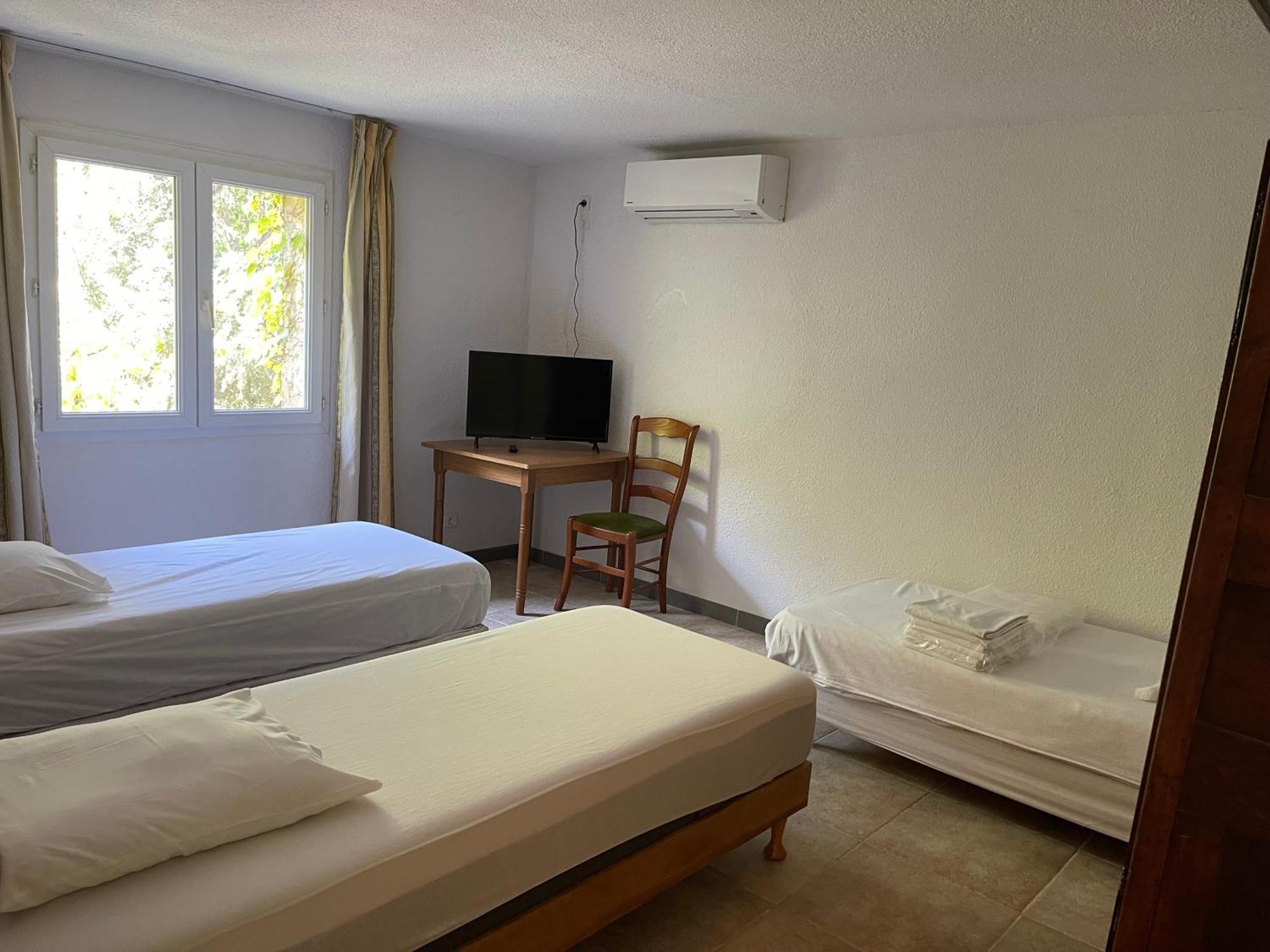 Apart'Hotel Les 4 Sources Corbés エクステリア 写真
