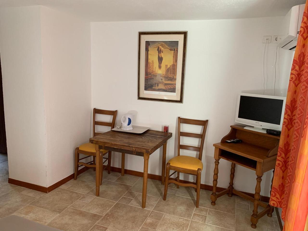 Apart'Hotel Les 4 Sources Corbés エクステリア 写真